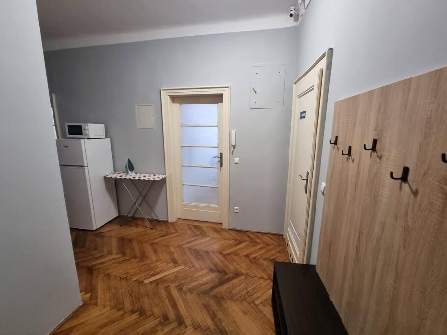 Fantastic Krk - Kr6 Room F Krasków Exterior foto